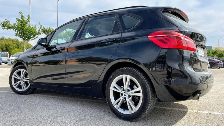Exterior Bmw 216 active tourer sport